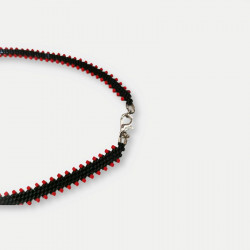 Necklace with red triangle pendant - Rougia