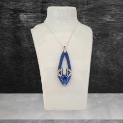 Silver necklace with Sania...
