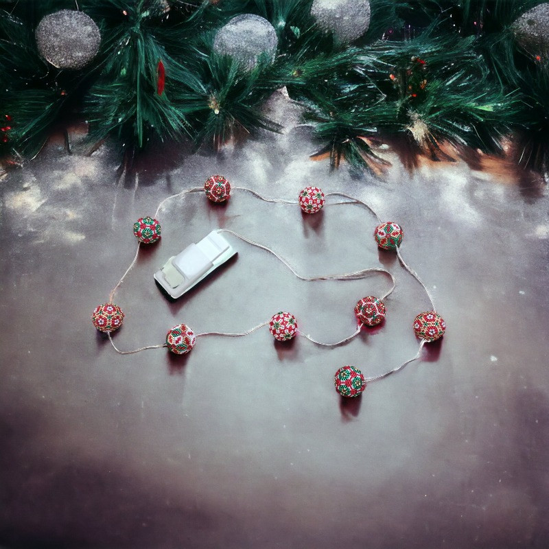Guirlande de Noël rouge verte en perles Miyuki LED