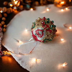 Heart Pattern Christmas Ball with Beads