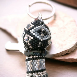 Porte-clés Bolsana noir en perles Miyuki Delica