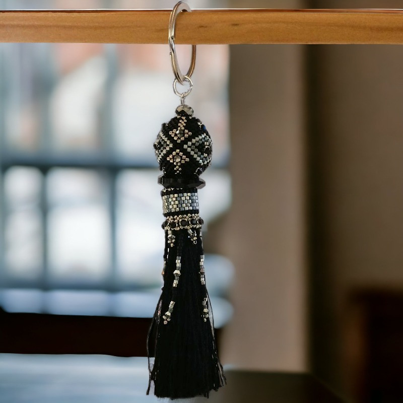 Porte-clés Bolsana noir en perles Miyuki Delica