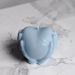 Decorative Candle “Heart in Hands” – Coconut Wax – Handmade – 8 cm