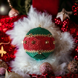 Boule de Noël Artisanale en Perles Miyuki et Toupies - Décoration de Noël Faite à la Main
