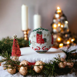 Boule de Noël Rouge avec Motif Chaussette en Perles Miyuki Delicas
