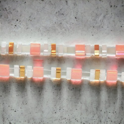 Bracelet élastique en perles japonaises teintées à la main