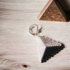 Parure tissée en forme de triangle avec perles Miyuki Delica argent, noir et blanc