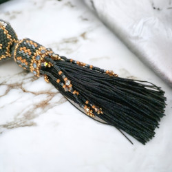 Porte-clé en bois avec perles Miyuki Delica et cristaux.