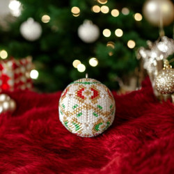 Boule de Noël en Perles Miyuki Delica - Motif Pentagone - 4 cm de Diamètre | Décoration Festive