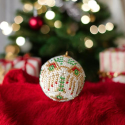 Boule de Noël en Perles Miyuki Delica - Motif Décoration de Noël - 4 cm de Diamètre | Élégance Festive