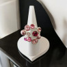 Bague réglable en Rhodium Argenté avec Strass Roses – Élégance et Polyvalence